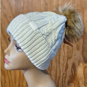 NWT The North Face Pom Beanie Women's OS Faux Fur Outdoor Nature Gorpcore Winter